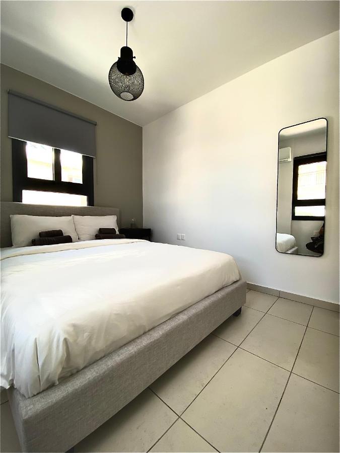 Sea La Vie #1 - Luxury Seaview Apartment Paphos Eksteriør billede
